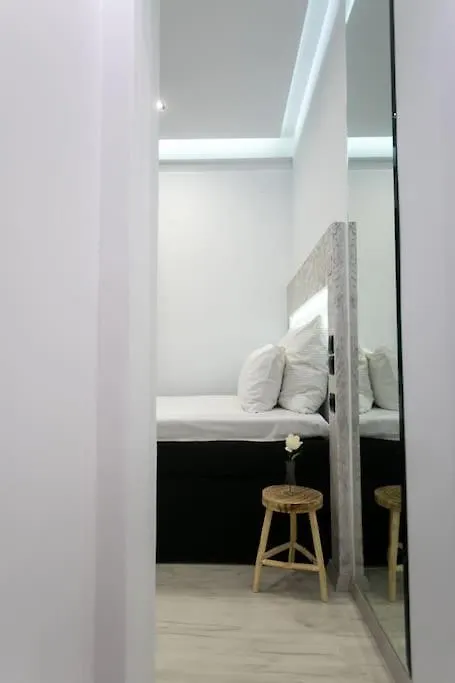 Center Marble Suite 40Sqm Gas Heating 2Smarttv Optical Fiber - Secured24H Private Entrance Tessalónica
