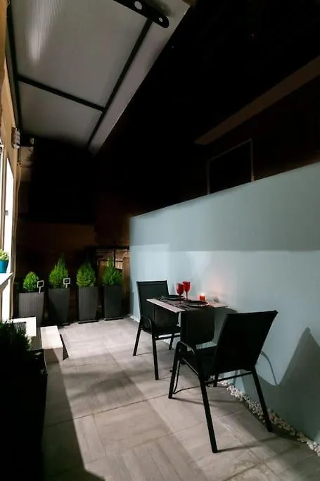 Center Marble Suite 40Sqm Gas Heating 2Smarttv Optical Fiber - Secured24H Private Entrance Tessalónica Grécia